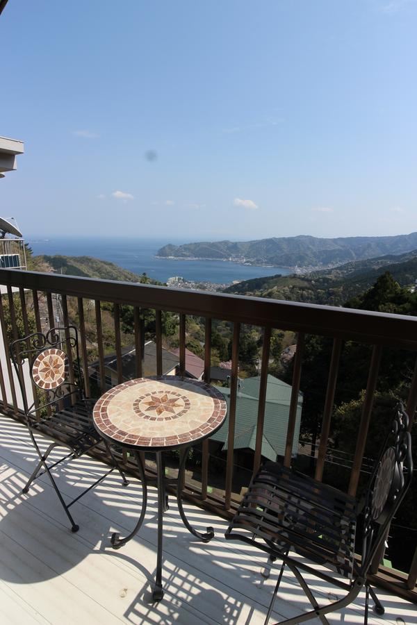 Atami Holiday Home Екстер'єр фото