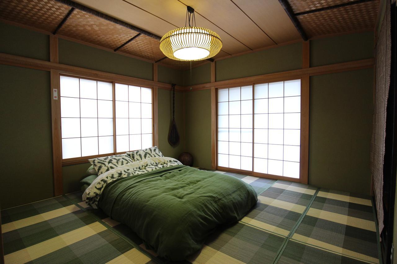 Atami Holiday Home Екстер'єр фото