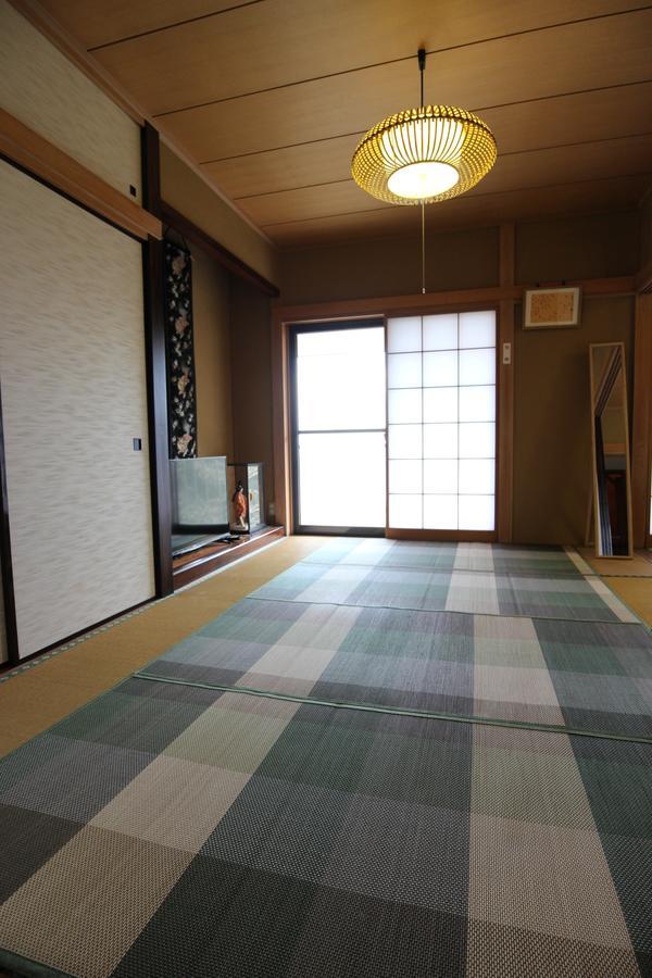 Atami Holiday Home Екстер'єр фото
